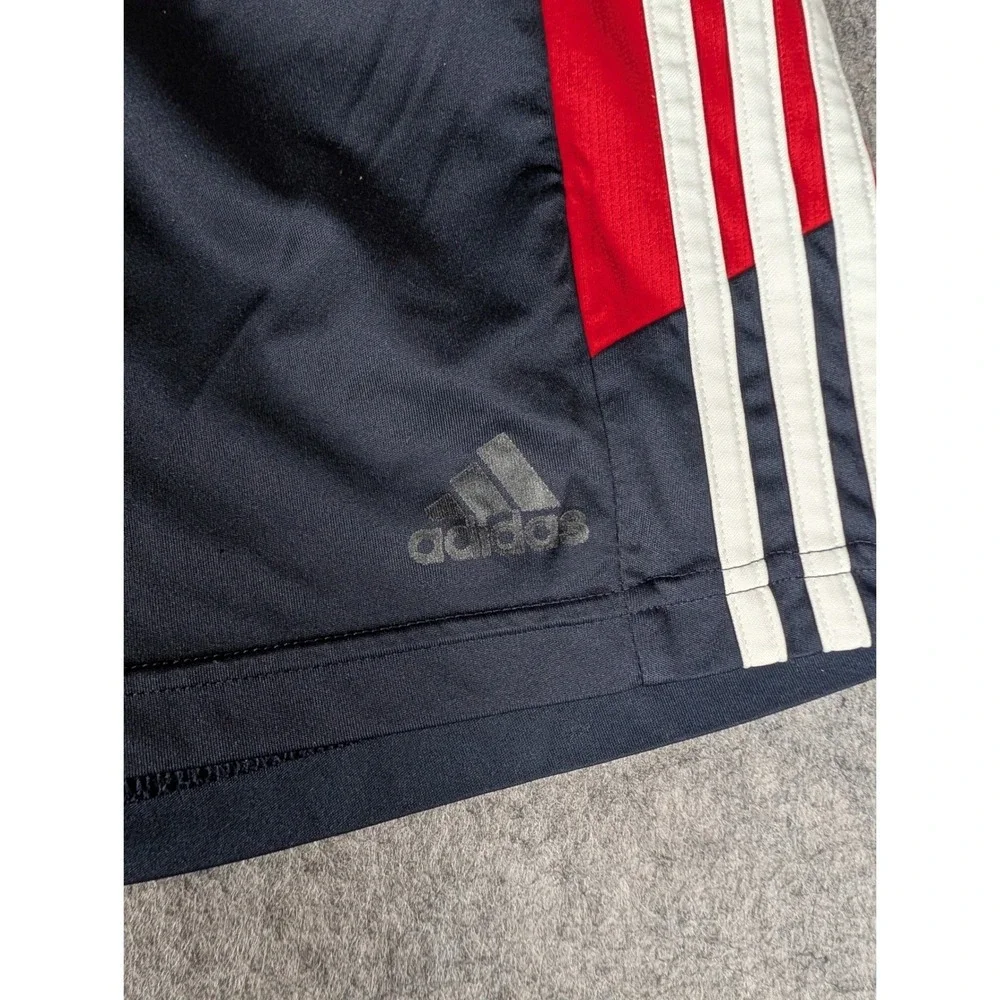 Adidas Primegreen AEROREADY Mens Athletic Shorts Red White and Blue Striped XL